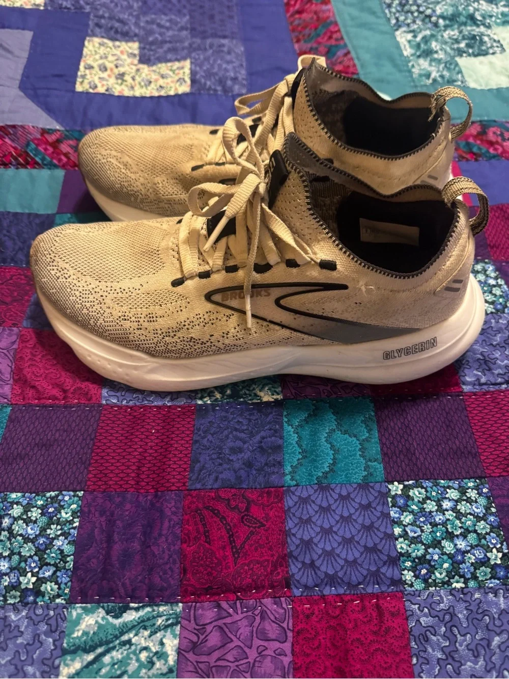 Light Tan Brooks Glycerin